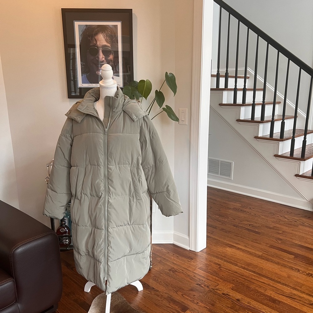 H & M Stylish Puffer Coat in Sage Green